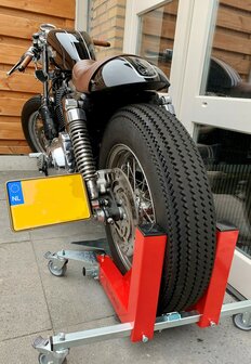Roue arri&egrave;re de moto | pour les motos anciennes 1970